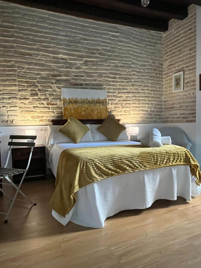 Clarisas Suites Carmona  Ngoại thất bức ảnh