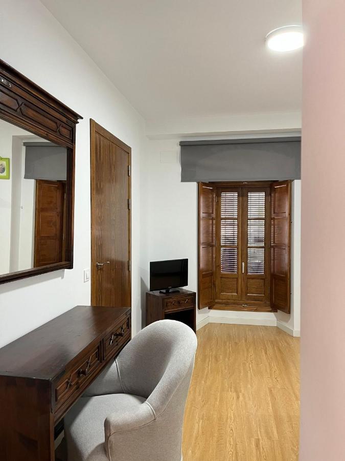 Clarisas Suites Carmona  Ngoại thất bức ảnh