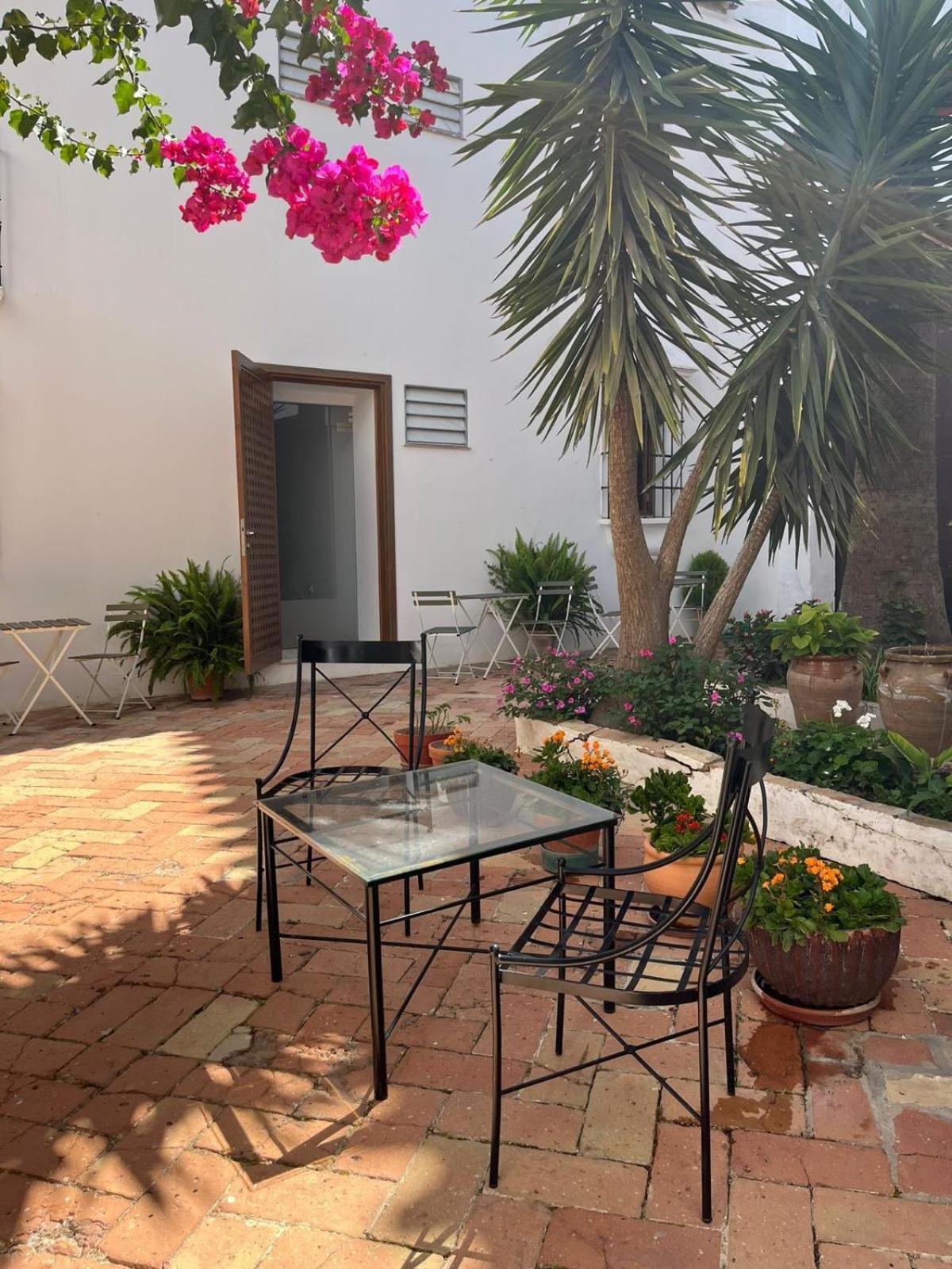 Clarisas Suites Carmona  Ngoại thất bức ảnh